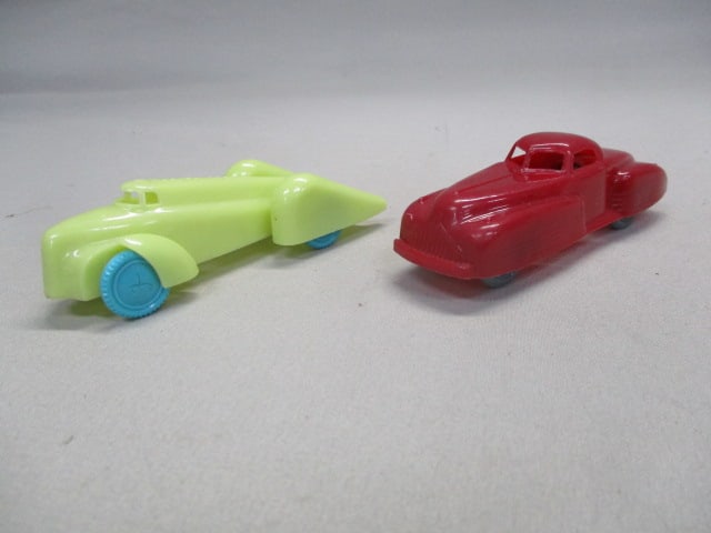 2 1950's Renwal Plastic Cars "Speed King Race Car" & Red Coupe": .