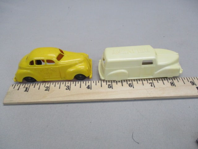 1950's Renwal Plastic Delivery Truck & Marx Plastic Yellow Cab Taxi - 10
