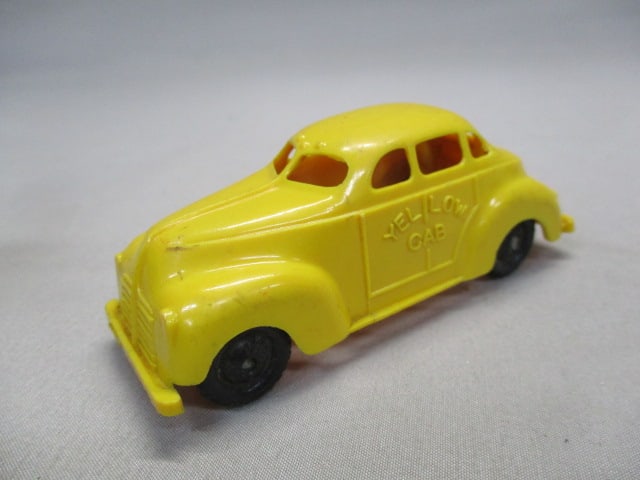 1950's Renwal Plastic Delivery Truck & Marx Plastic Yellow Cab Taxi - 6