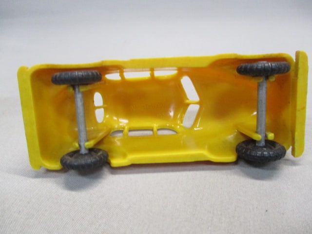 1950's Renwal Plastic Delivery Truck & Marx Plastic Yellow Cab Taxi - 9