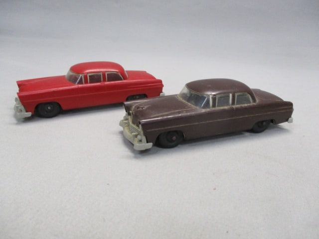 2 Vintage Lionel Corps Plastic Toy Car Sedans Made in USA: 4.5"