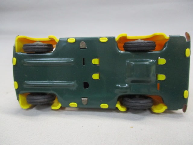 1950's Wyandotte Plastic Friction Sunshine Dairy Van - 7