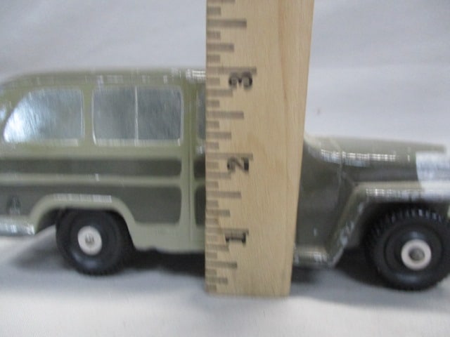 1950 Jeep Wagon Diecast Promo - 9