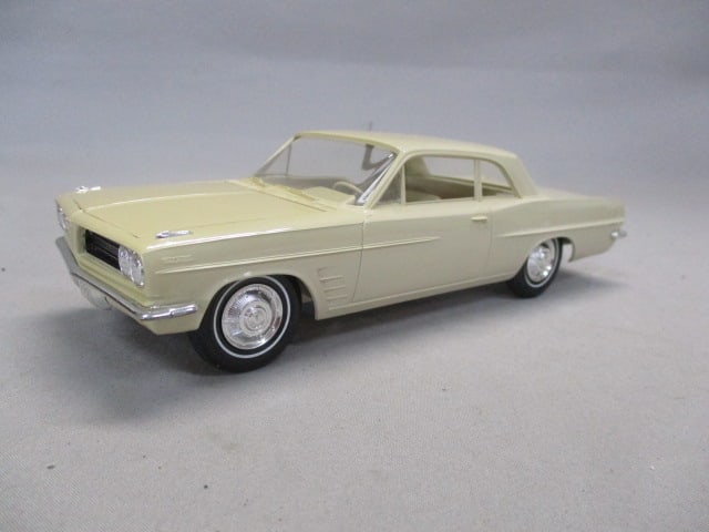 1963 Pontiac LeMans Promo: .