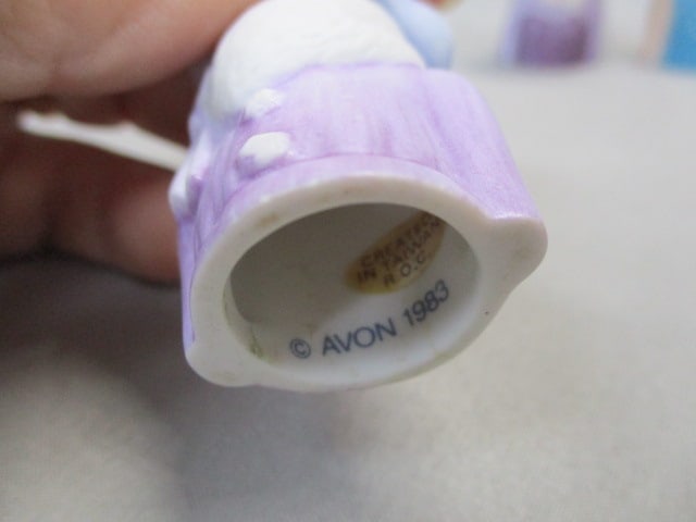 10 Porcelain Lady Head Thimbles By Avon American Fashion - 6