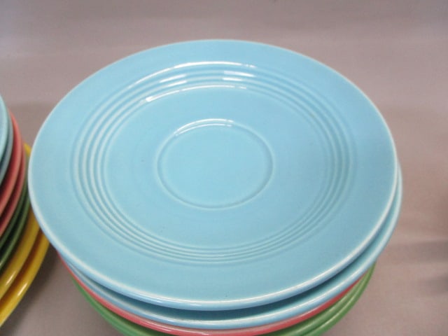 38 Pieces of Vintage Homer Laughlin Dishes - 6
