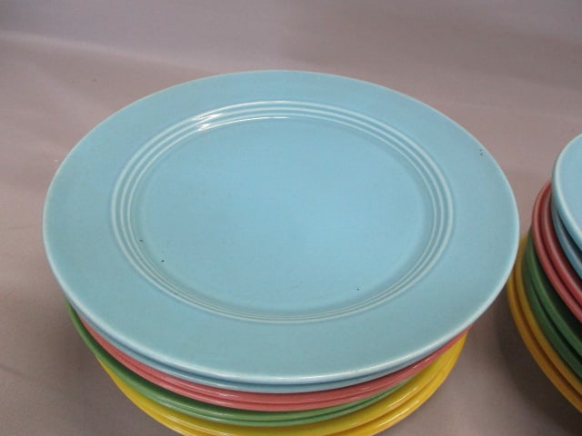 38 Pieces of Vintage Homer Laughlin Dishes - 7