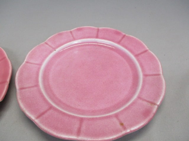 2 Petalware Plates & Teacup and Saucer "Cabbage Leaf" Pattern - 3