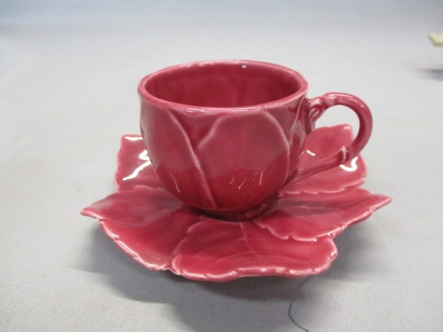 2 Petalware Plates & Teacup and Saucer "Cabbage Leaf" Pattern - 5