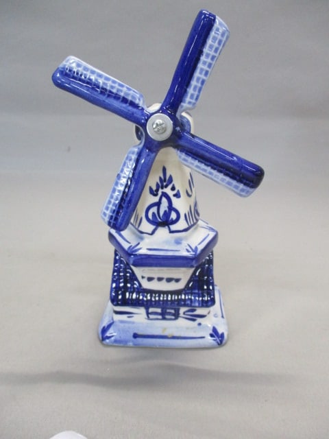 Blue & White Ceramic Windmill 8.5 (1 of 6)