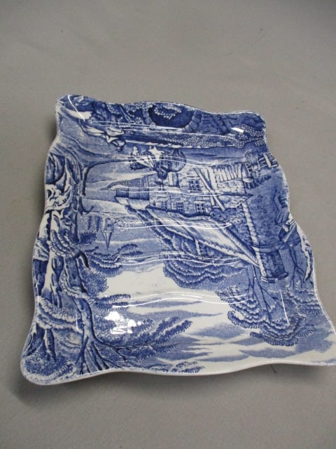James Kent "Old Foley" Blue & White Cheese Dish 7" - 2