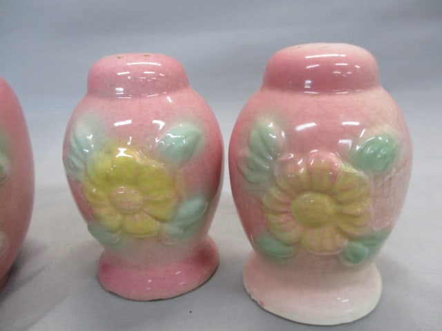 1950's Hull Pottery Sunglow Grease Jar and Salt & Pepper Shaker Set - 7
