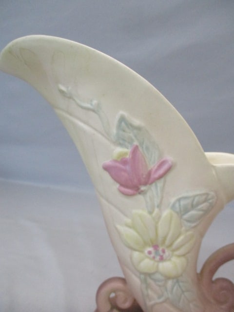 Hull Pottery Magnolia Cornucopia Vase 8.5" - 2