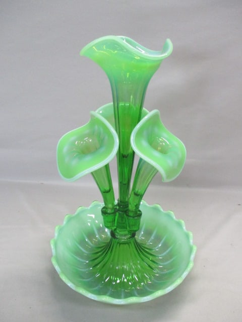 Vintage Northwood Epergne Wide Panel Opalescent Green (1 of 10)