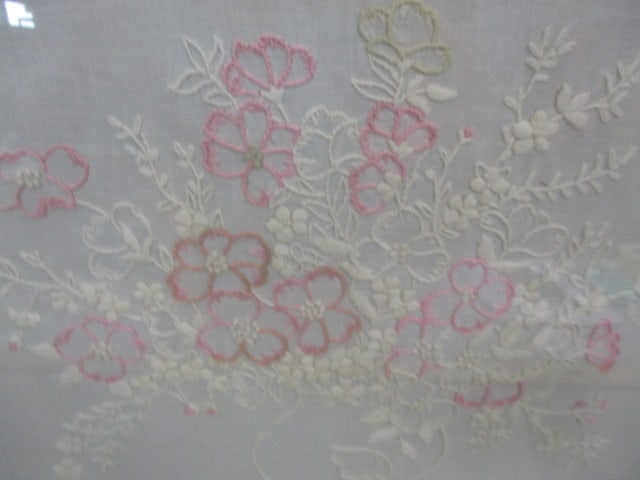 Vintage Framed Floral Design Embroidered Artwork - 2