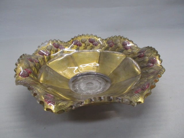 Goofus Glass Scalloped Edge w/Berry Design: 9.5"