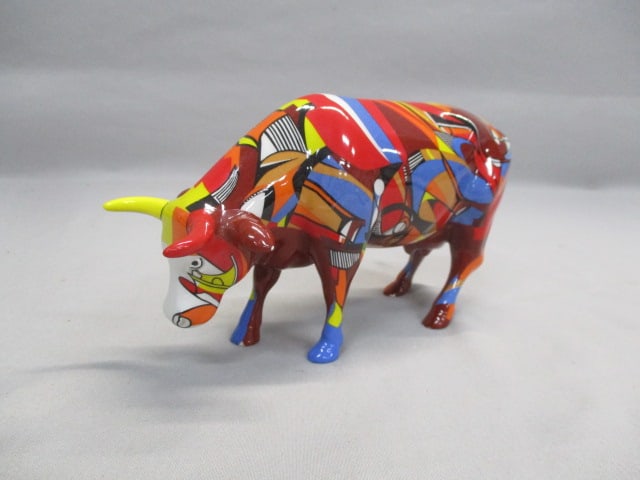 2002 Cow Parade #7303 "Psycowdelicowwow" Figurine (1 of 6)