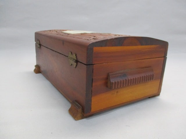 1940's Carved Wooden Trinket/Jewelry Box - 4