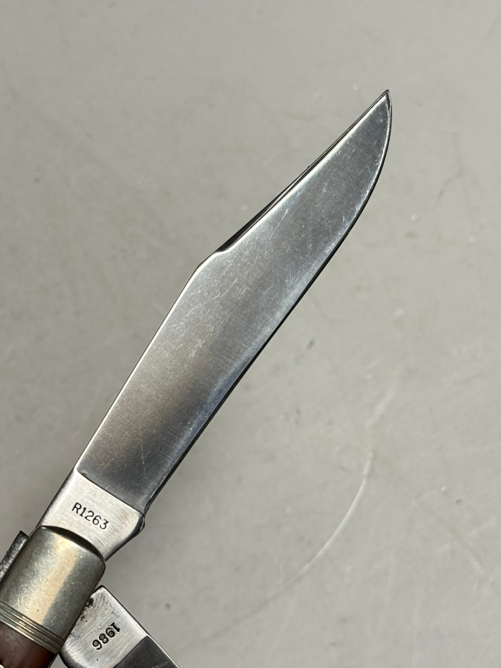 1986 Remington UMC ONE R1263 2-Blade Hunter Bullet Knife in Box - 6