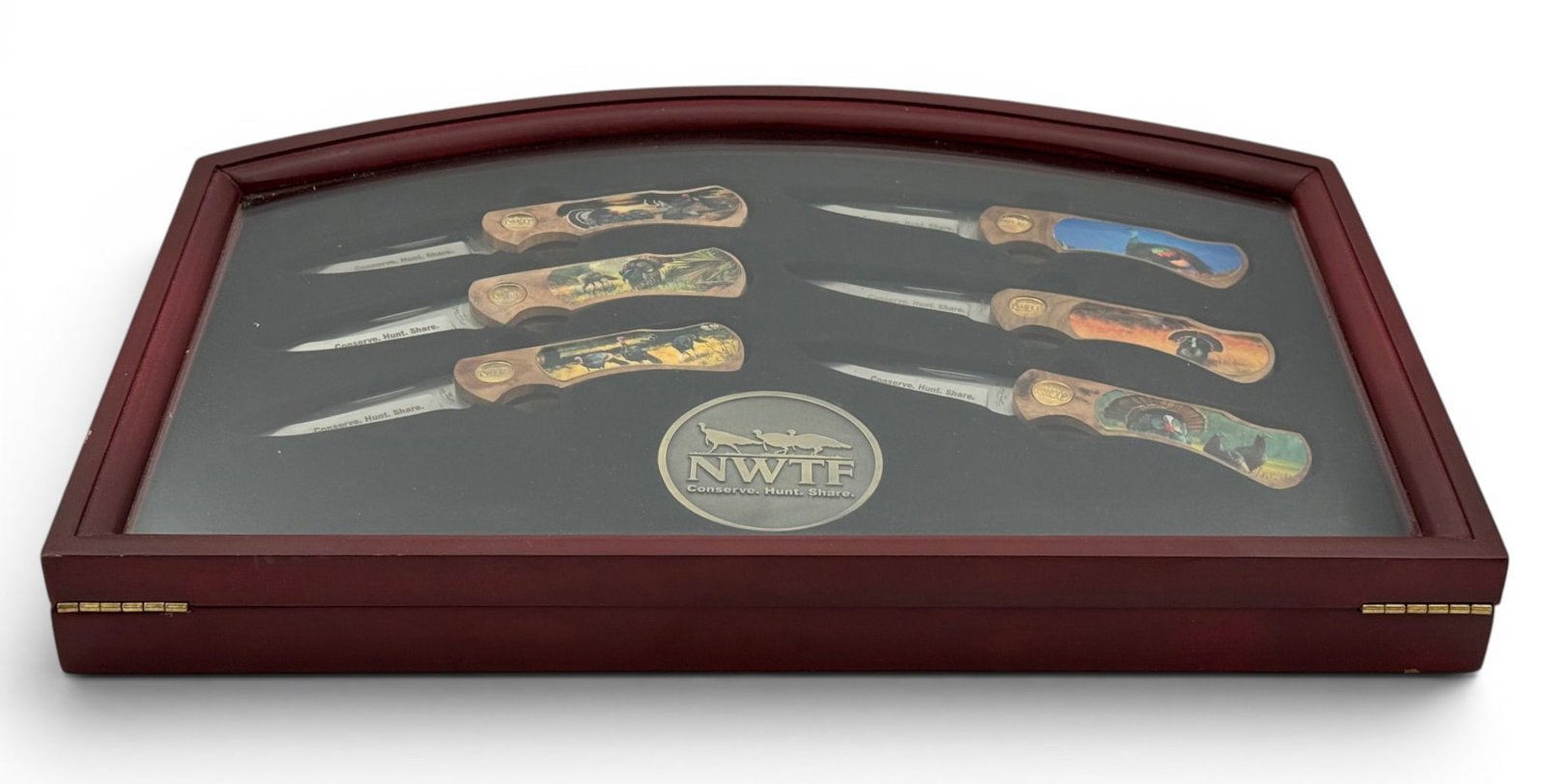 NWTF Conserve. Hunt. Share. 6pc. Folding Pocket Knife Set in Glass Top Case: See Photo(s).