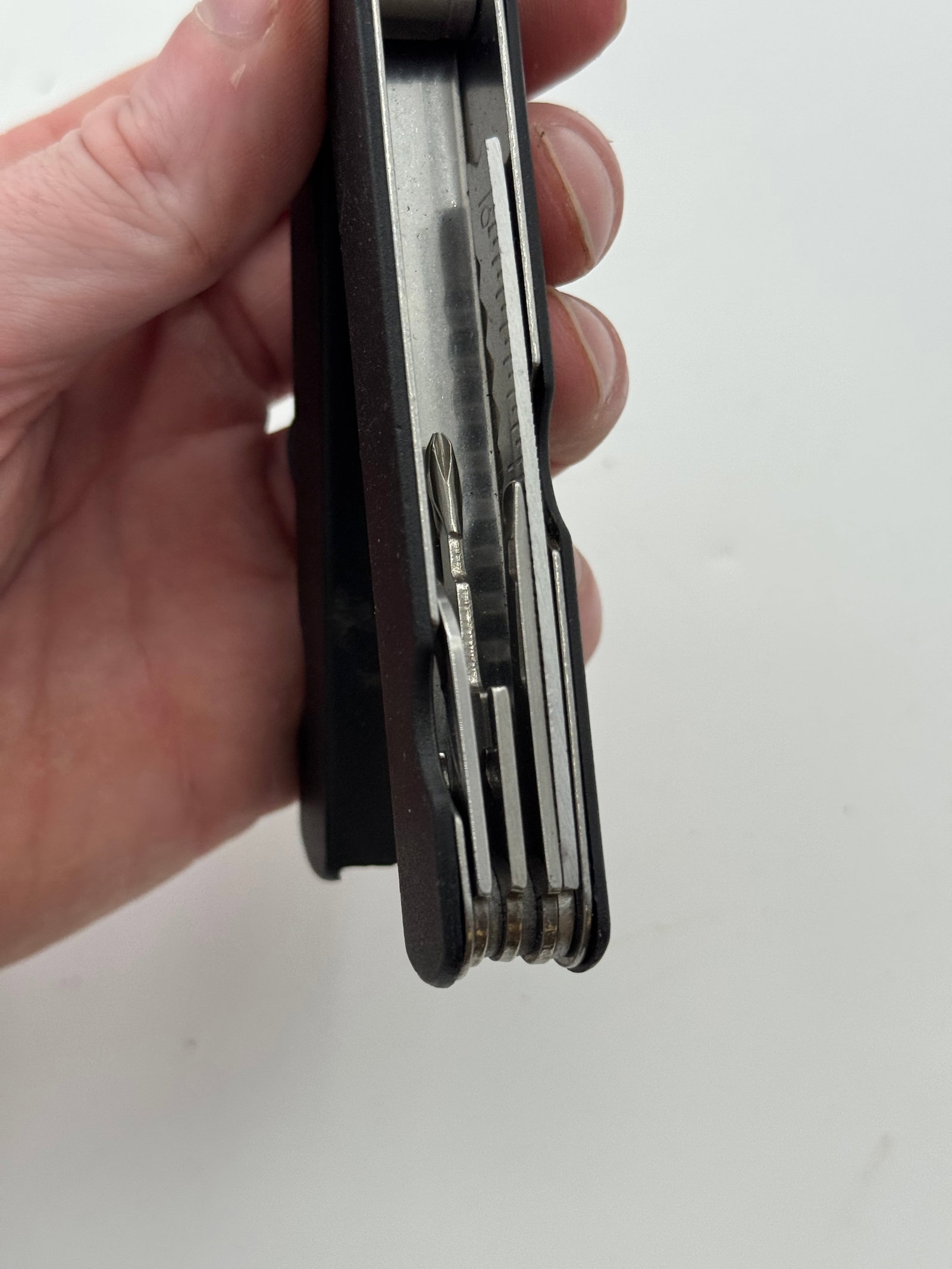 Lot of 4 Knives, Razor Blade, and Pocket Pliers - 11