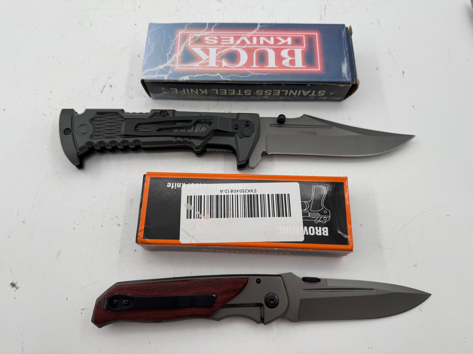 Lot of 4 Knives, Razor Blade, and Pocket Pliers - 4