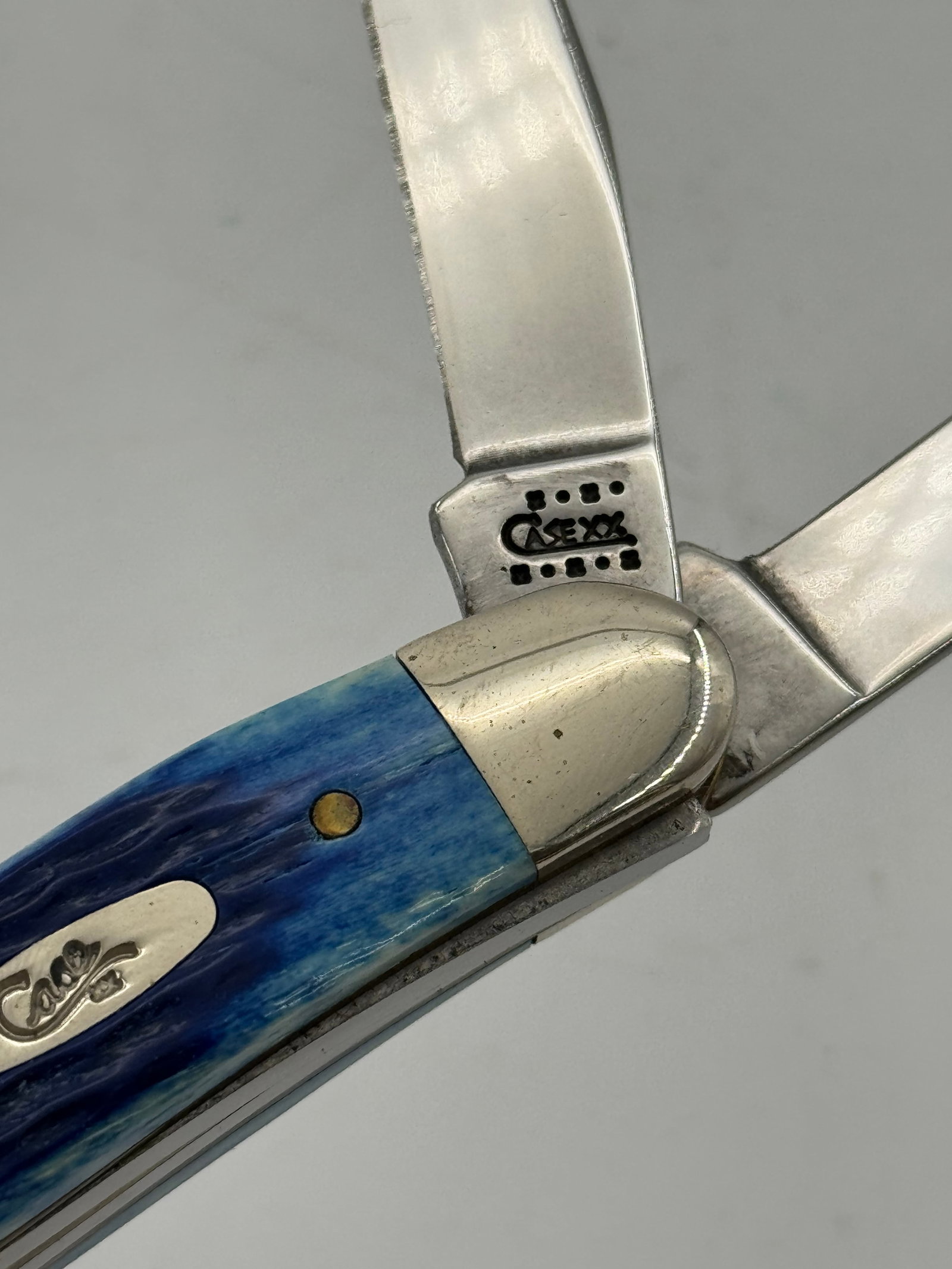 Excellent CASE XX 6318 SS Blue Bone 3-Blade Folding Pocket Knife - 12