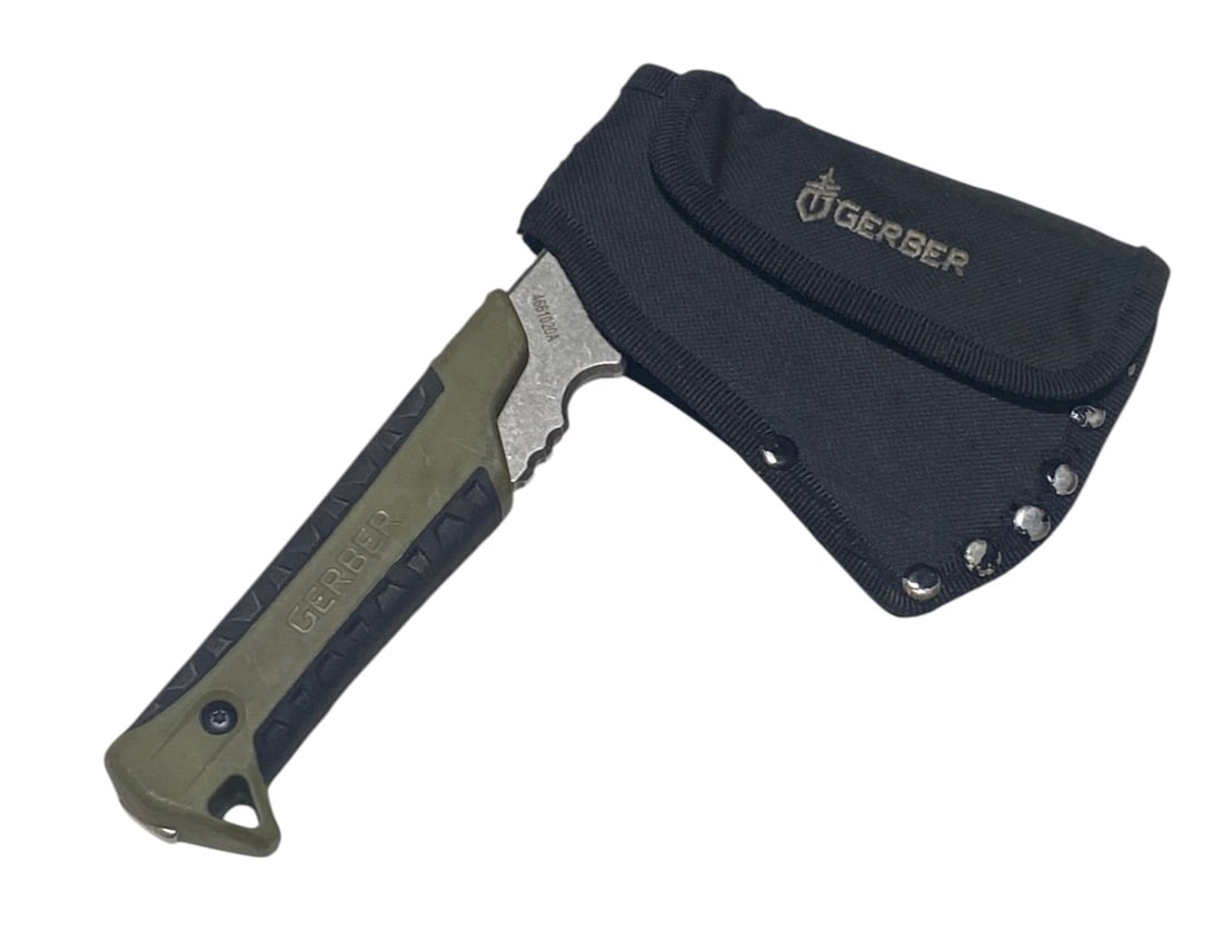 Gerber Survival Hatchet / Camping Axe (1 of 4)