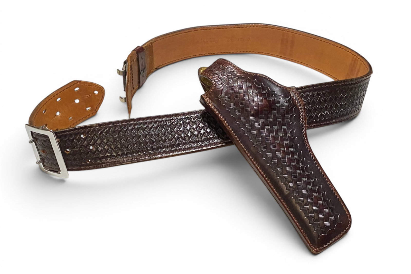 Don Hume size 42 Leather Gun Belt with Safariland Leather Holster: See Photo(s).