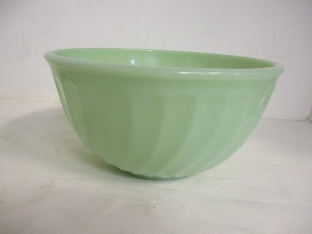 Fire King Jadeite Swirl Pattern Bowl (1 of 6)