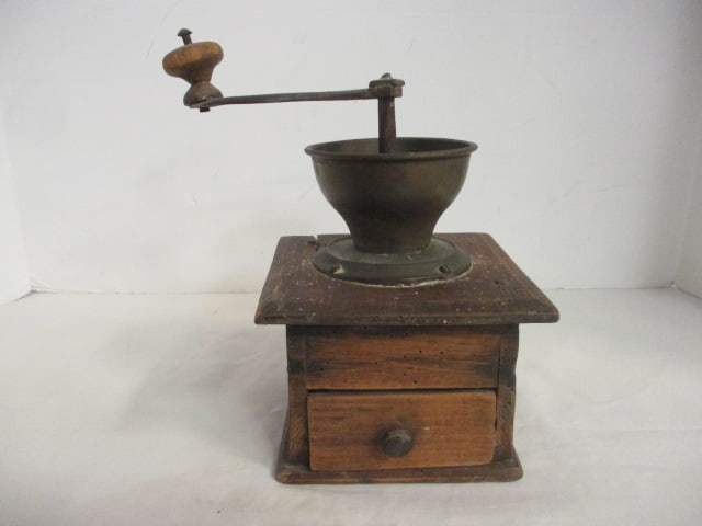 Vintage Wooden Coffee Grinder Mill (1 of 9)
