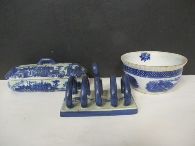 Blue and White Scene Ironstone Toast Stand, Vegetable Bowl and Lidded Divided Dish (1 of 20)