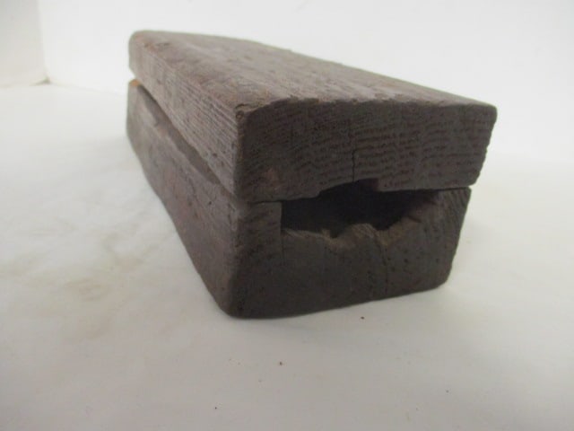Rapala Fillet Knife and Whetstone in Primitive Wood Box - 10