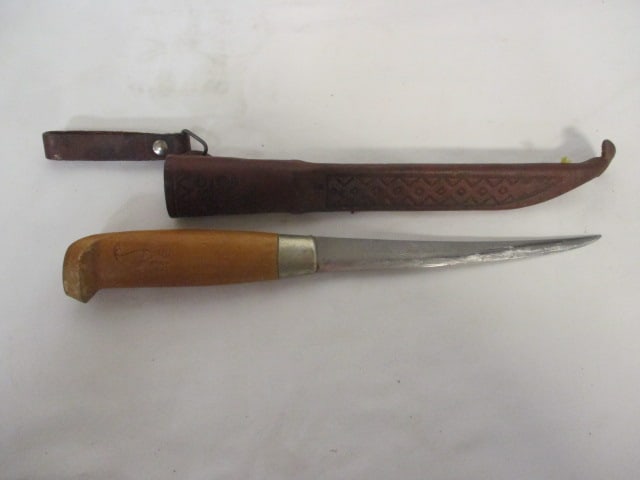 Rapala Fillet Knife and Whetstone in Primitive Wood Box - 2