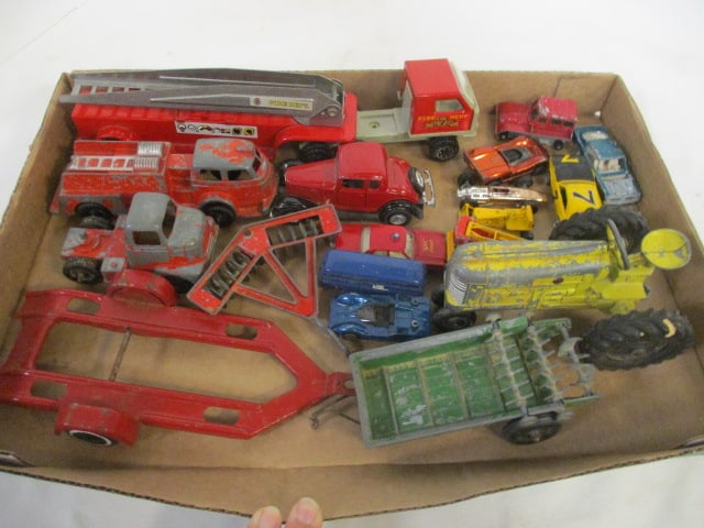 Old Metal Diecast Cars, Farm Equipment and Fire Trucks: Tonka, Matchbox, Tootsietoy, Hubley, etc. See pictures for selection and condition