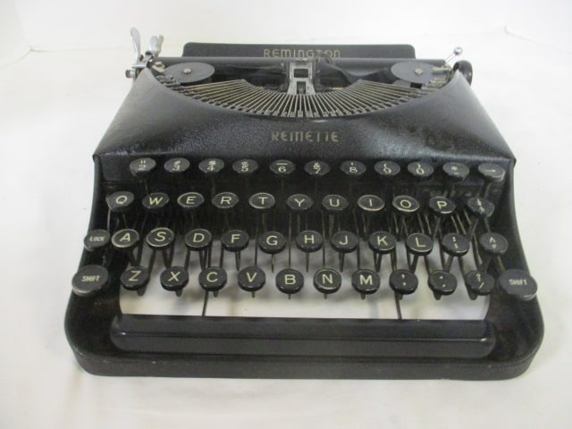 Antique Remington "Remette" Manual Typewriter (1 of 7)