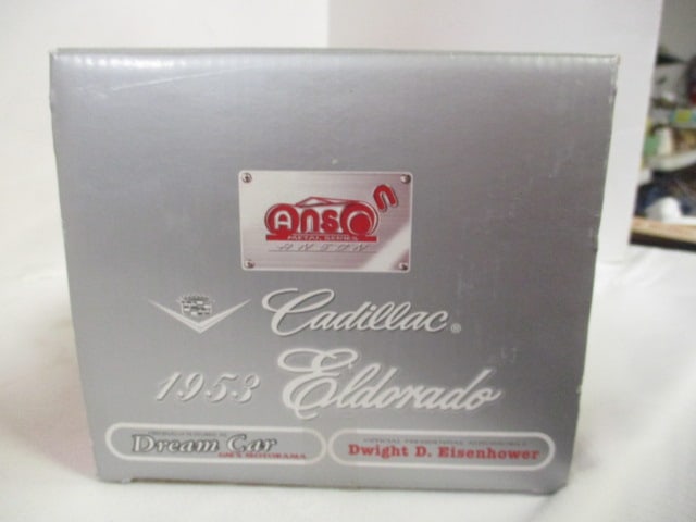 Anson 1:18 Scale 1953 Cadillac Eldorado Diecast in Original Box - 2