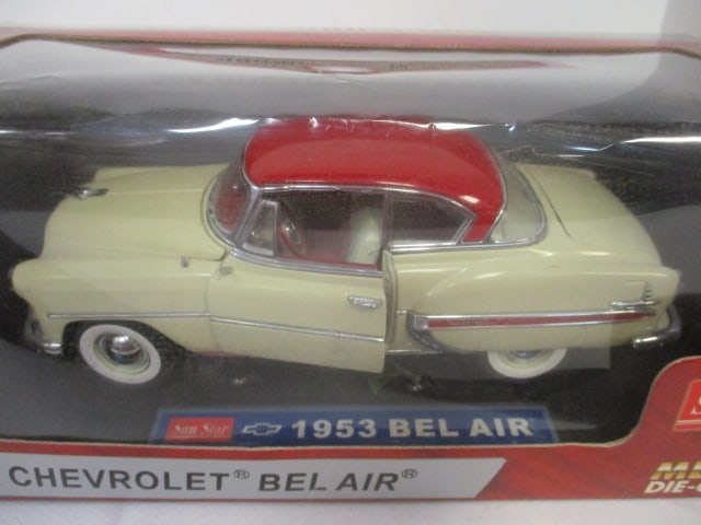 Sun Star 1:18 Scale 1953 Chevrolet Belair Diecast in Original Box - 2