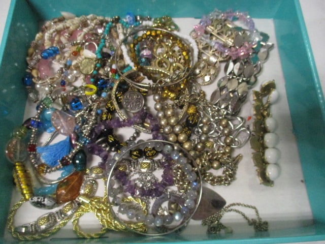 Fashion Jewelry Bracelets (1 of 4)