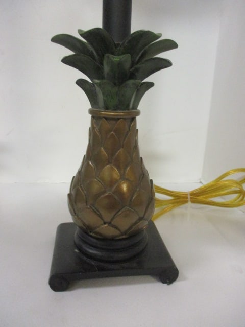 Pair of Sculpted Pineapple Buffet Lamps - 8