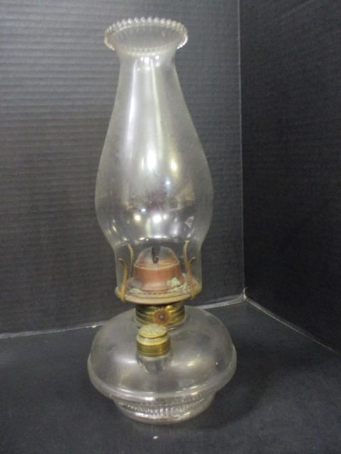 Vintage Oil Lamp: 13 1/4"h