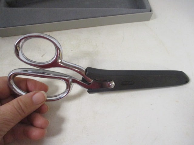 Ginger and Wiss Pinking Shears and Scissors - 10