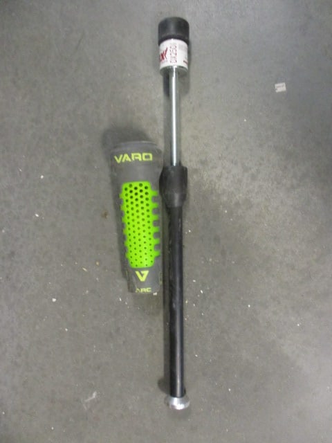 Varo 2 3/4"-2 5/8" Barrel 12 oz. Swing Weight and Schutt Dirx SX250 Warm-Up Bat (1 of 12)