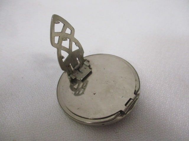 Vintage Scarf Clip Powder Compact with Sorority/Civil Group Crest Emblem - 4