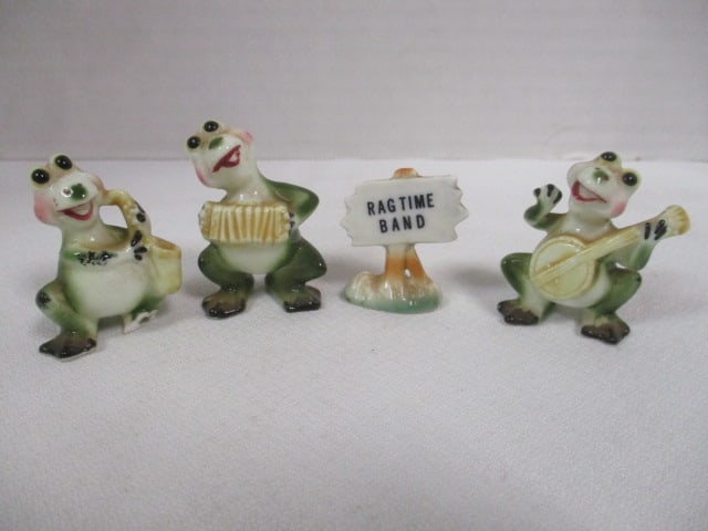 Vintage Bridge Hi Style Bone China Miniature Frog "Rag Time Band" Figurines: 1 3/4"h