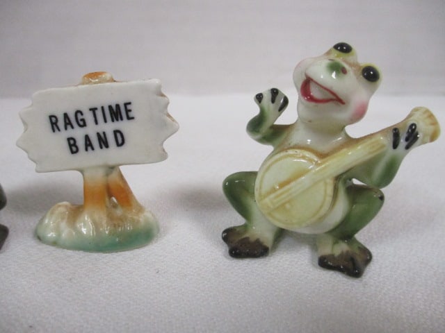 Vintage Bridge Hi Style Bone China Miniature Frog "Rag Time Band" Figurines - 3