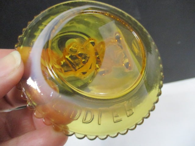 Amber Slag Glass "Willy The Musical Fiddler" in Relief Dish and Miniature Clear Glass - 5