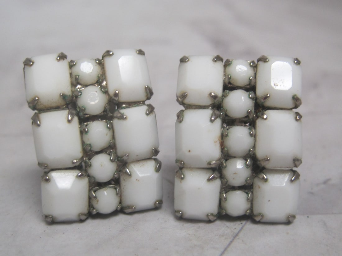 Weiss Milk Glass Clip Earrings: .
