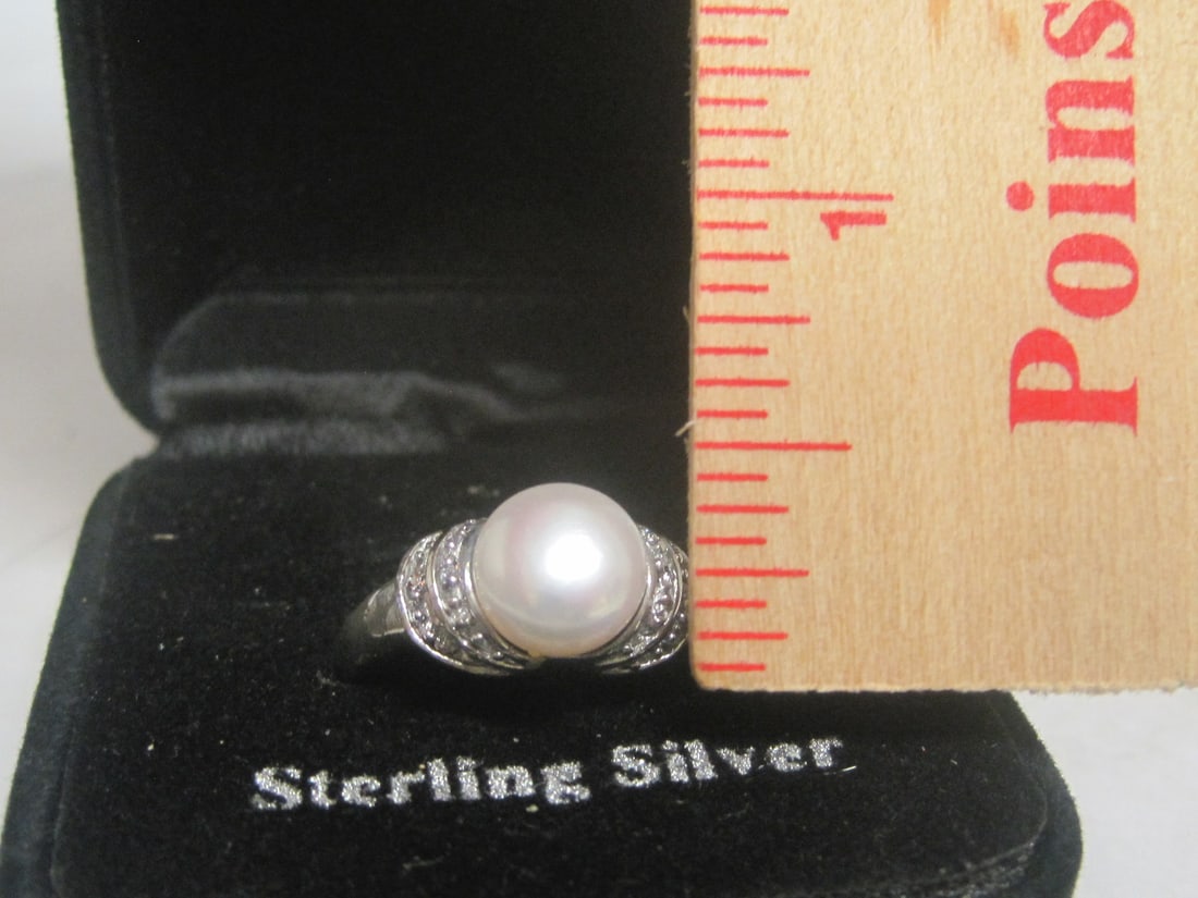 Sterling Silver Pearl Ring - 5
