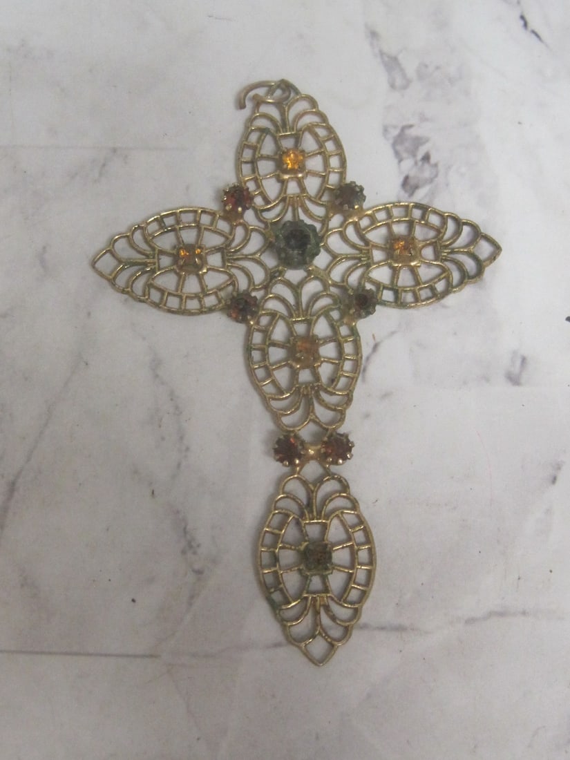 Large Rhinestone Cross Pendant: .